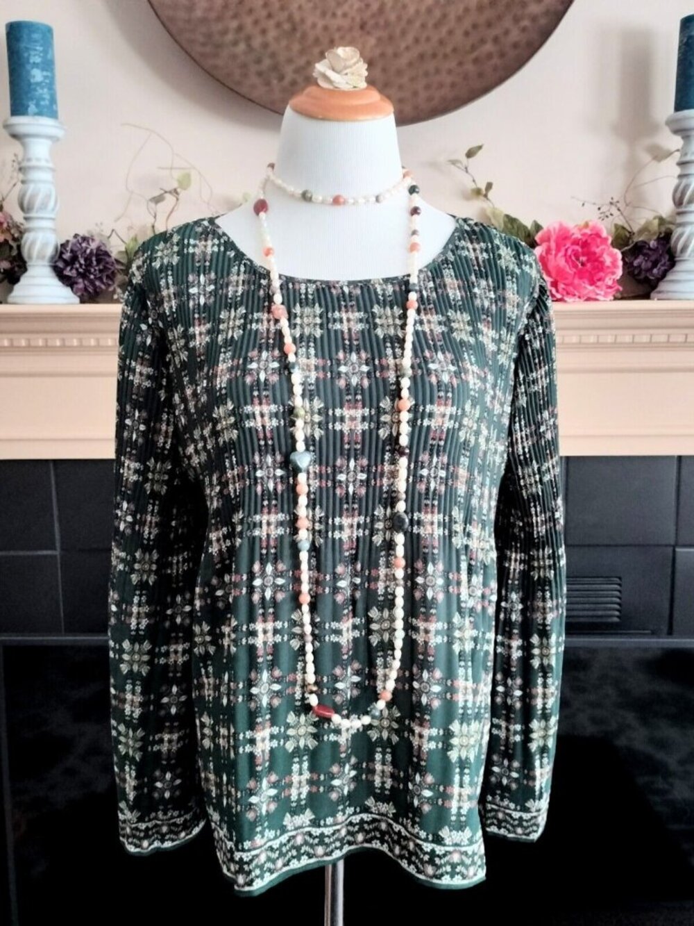 Max Studio Floral Medallion Top XL Forest Green Accordian Pleats Bell Sleeves